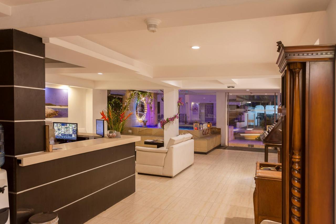 Aqua Granada Hotel Cali Zewnętrze zdjęcie
