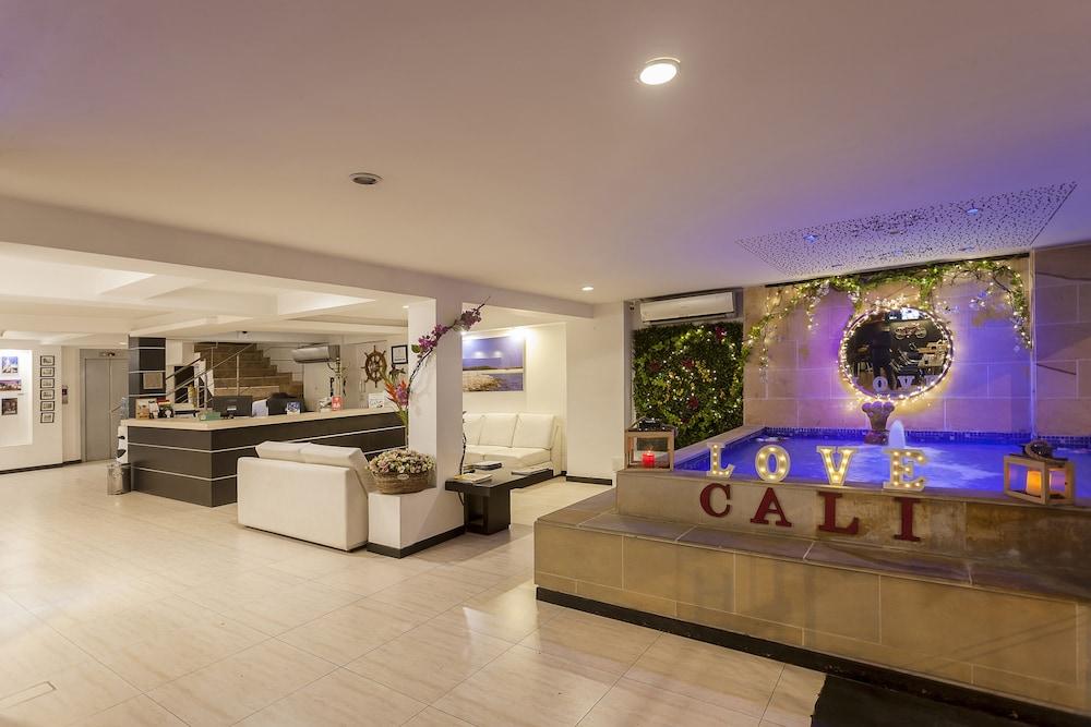 Aqua Granada Hotel Cali Zewnętrze zdjęcie